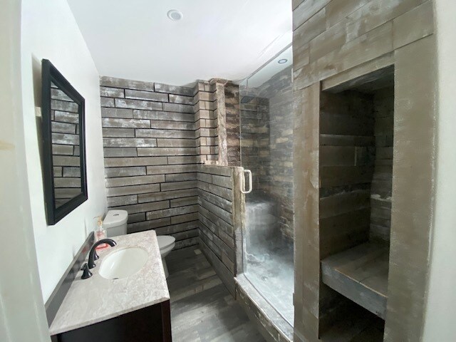 Building Photo - 414 7th St