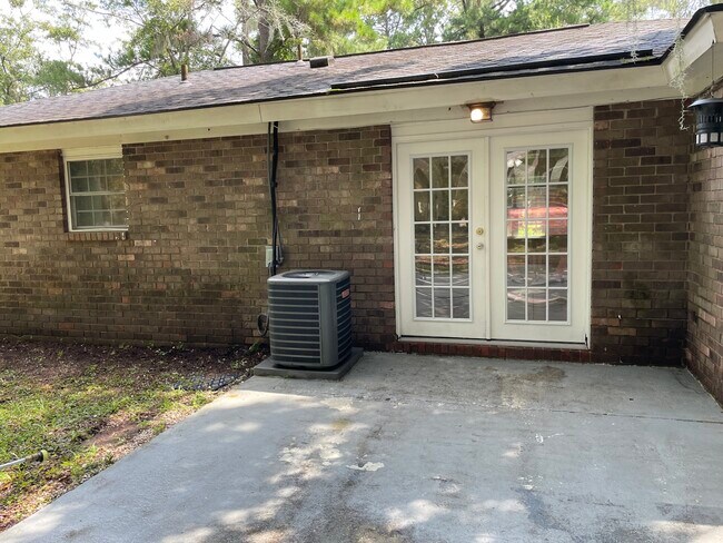 Building Photo - 6910 Damascus Rd