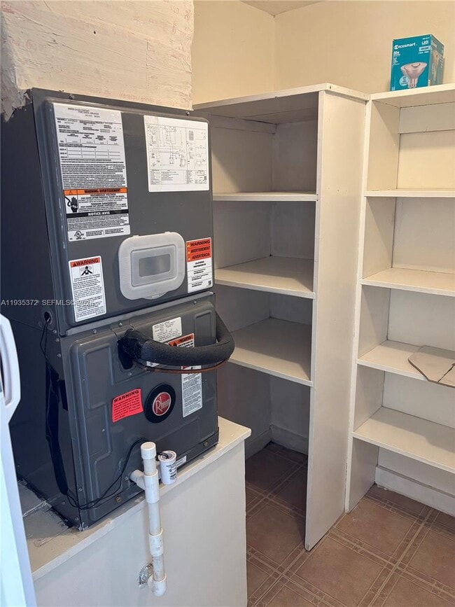 Building Photo - 1470 NE 125th Terrace