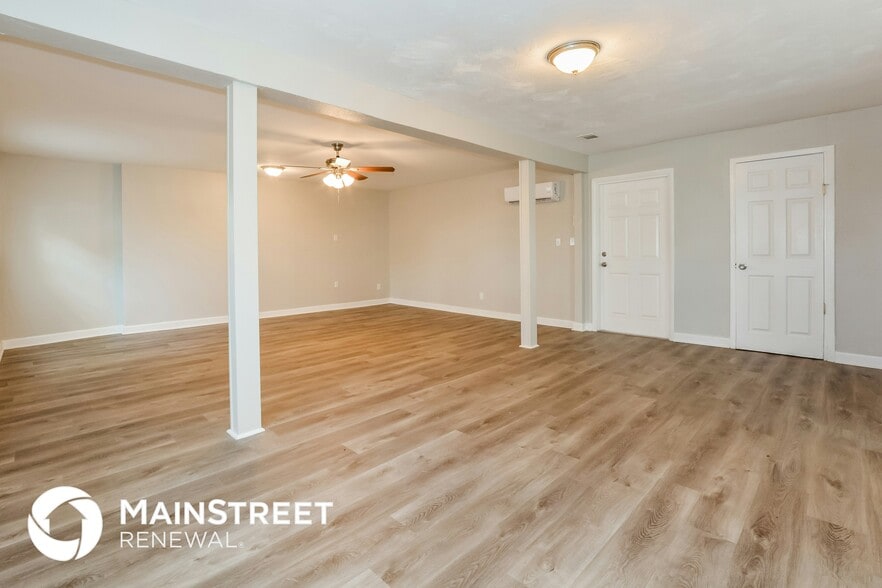 Building Photo - 6031 Shenandoah Way