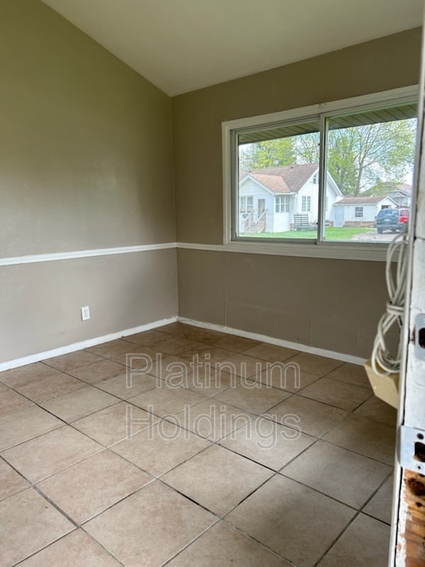 Building Photo - 1057 Neville Ave