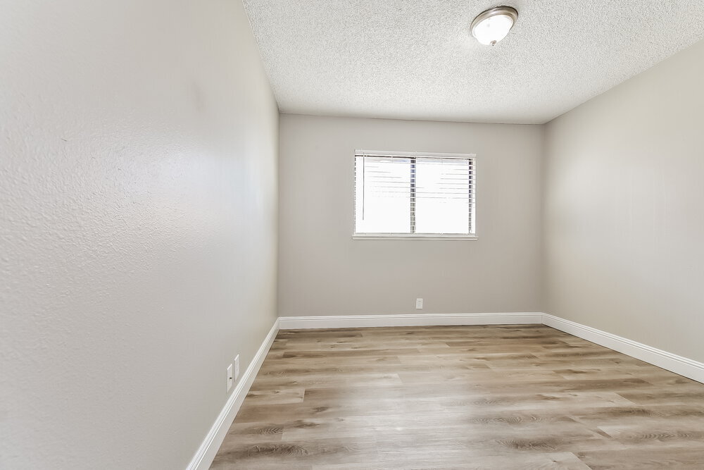 Building Photo - 3944 Grapefruit Cir