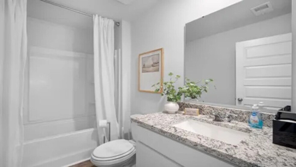 Building Photo - 240 Turpentine Trl