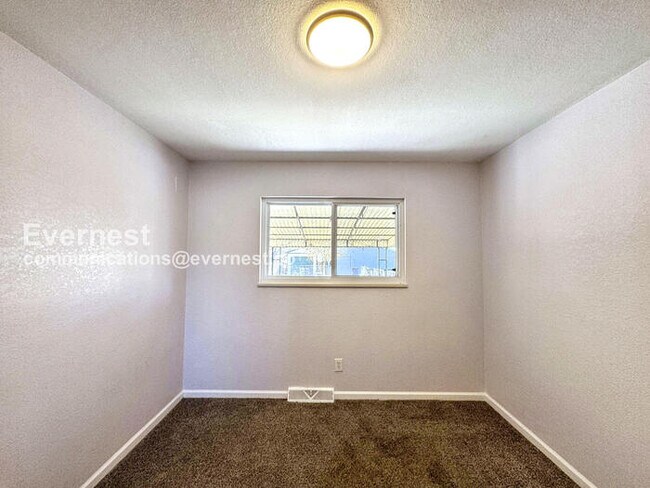 Building Photo - 2755 N Humboldt St