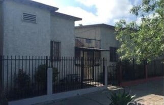 Building Photo - 7617 S Main St