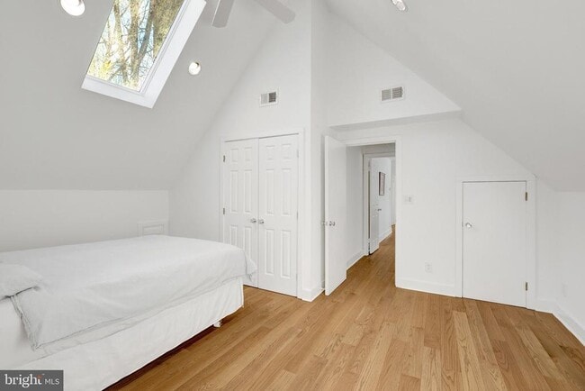 Building Photo - 9982 Blackberry Ln