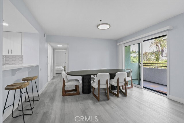 Building Photo - 220 Nice Ln