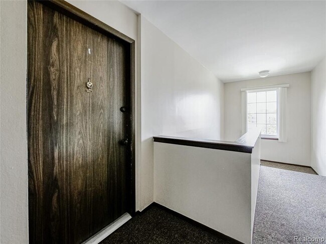 Building Photo - 34763 Maple Ln Dr