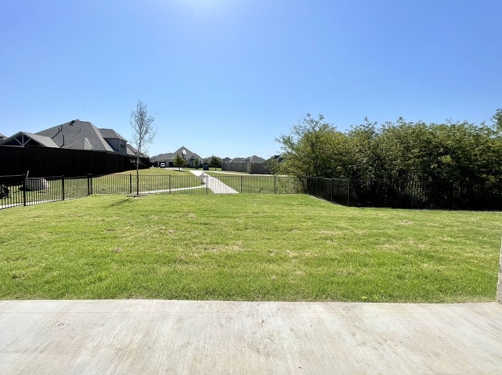 Building Photo - 13733 Riola Dr