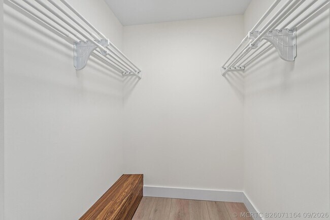 Building Photo - 1221 12th Ct
