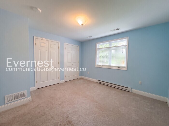 Building Photo - 109 Chesapeake Bay Dr