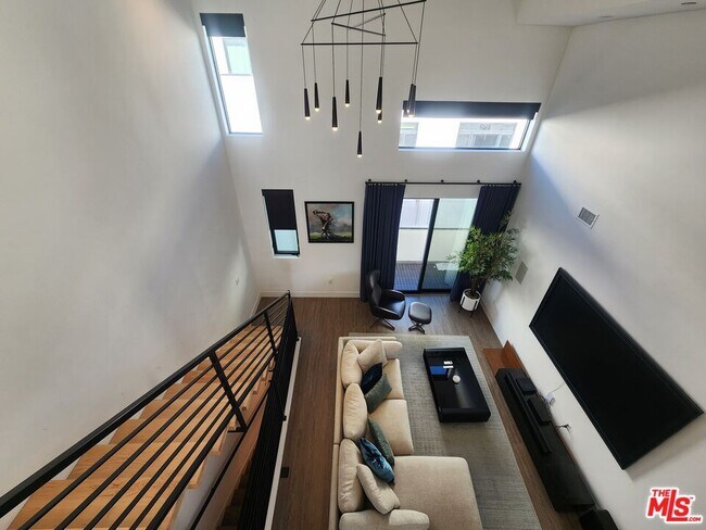 Building Photo - 11314 W Raitt Ln