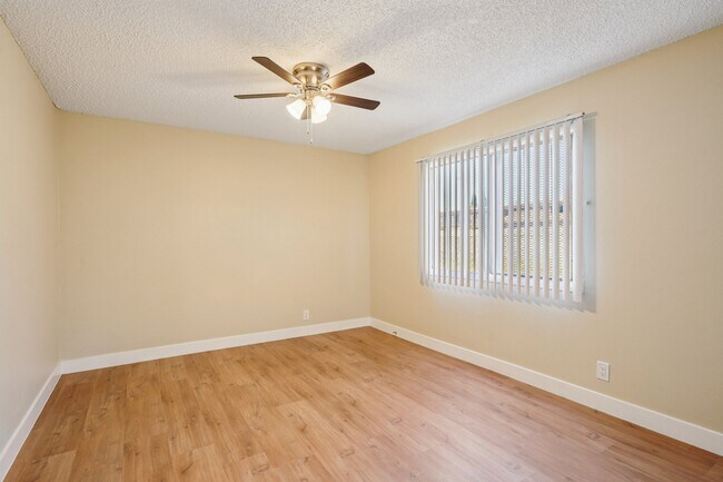 Floorplan - 831 E Pine St