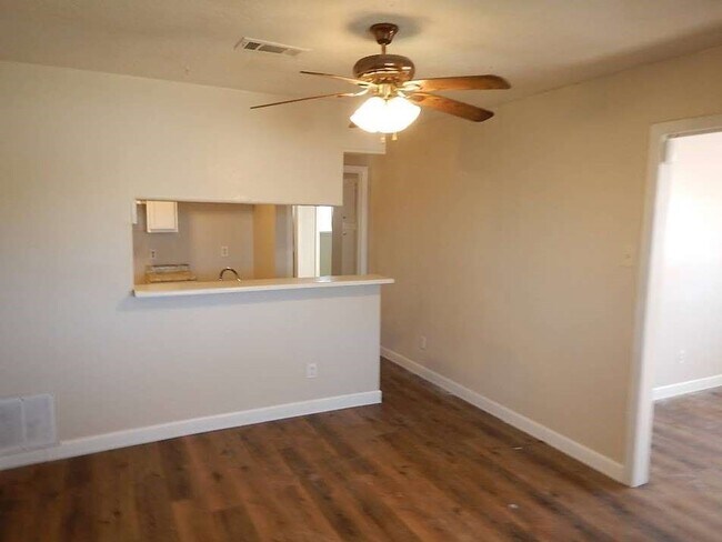 Primary Photo - 11503 Bay Cedar Dr