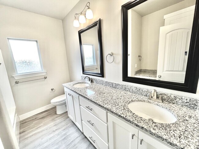 Building Photo - 4bed 2 bath - Frenship ISD