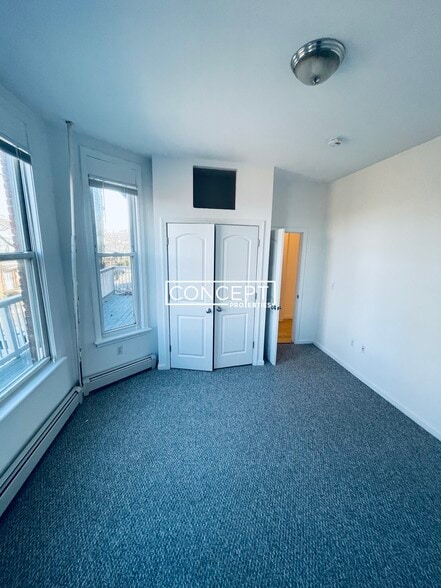 Building Photo - 40 Newton St