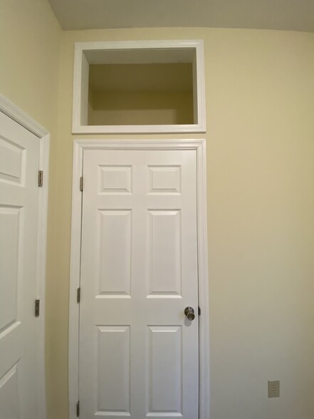 Building Photo - 1445 Hunter Ave