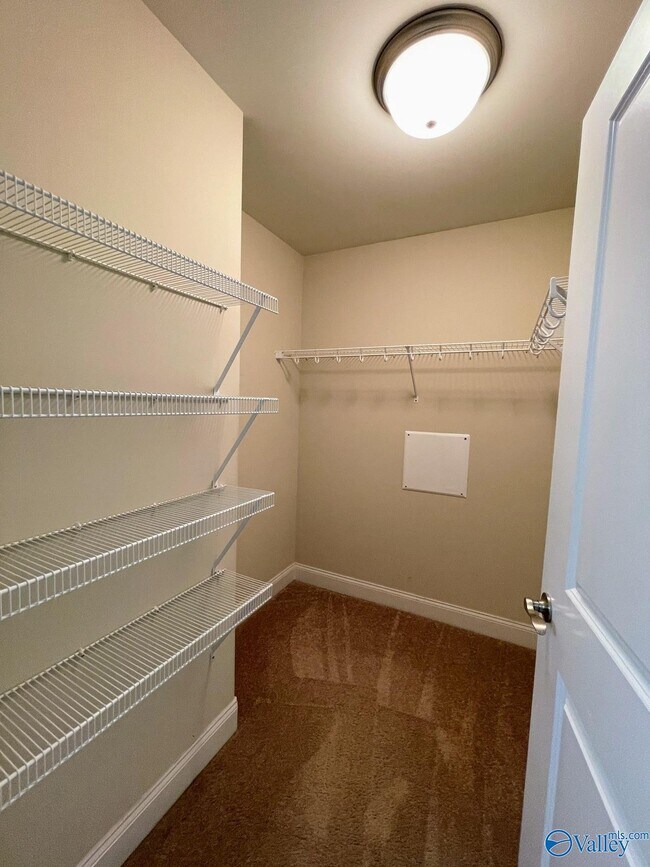 Building Photo - 57 NW Moore Farm Cir