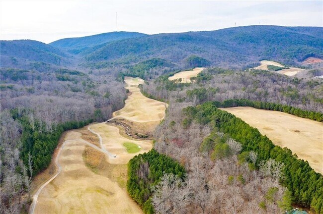 Building Photo - 309 Trappers Bluff