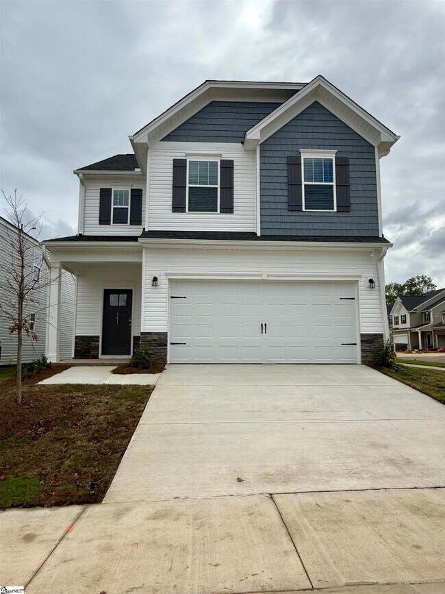 Primary Photo - 141 Gervais Cir