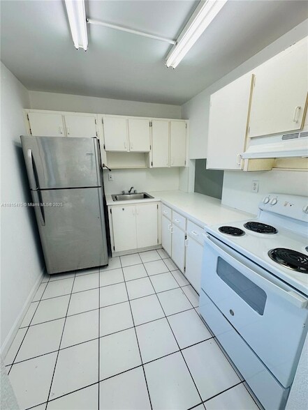 Building Photo - 505 NW 177th St