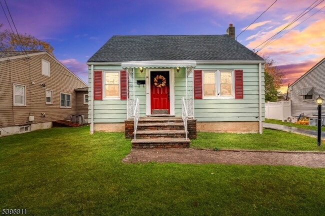 Primary Photo - 26 Glaser Ave