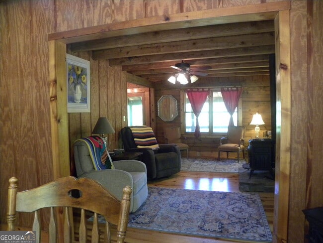 Building Photo - 153 Will Zoellner Ln