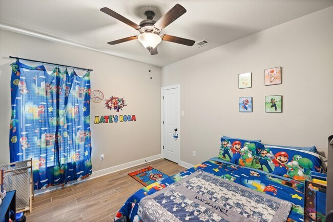 Building Photo - 212 Blaze Blvd