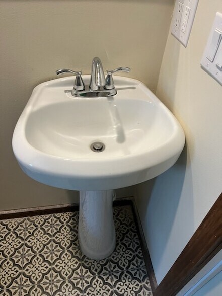 New fixtures - 10426 Vistula Rd