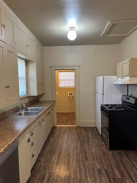 Building Photo - 1221 NW 42nd St