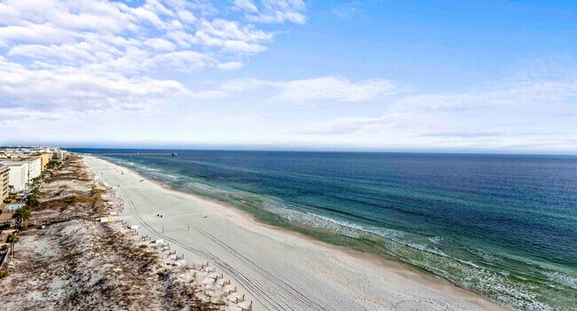 Building Photo - 556 Coral Ct