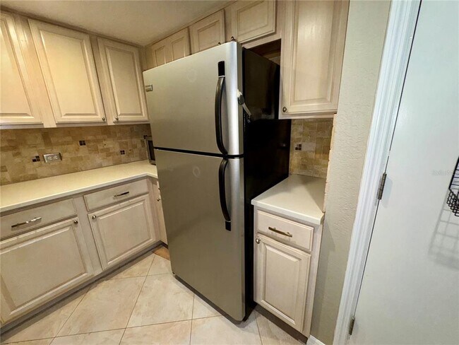 Building Photo - 200 Maitland Ave