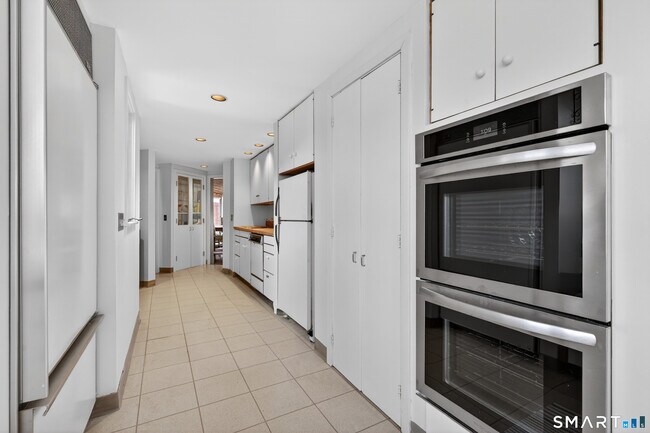 Building Photo - 39 Vineyard Pl