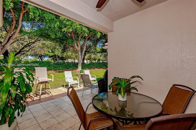 Building Photo - 1641 Zenith Way