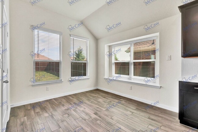 Building Photo - 1345 Francesca Dr