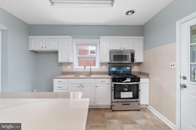 Building Photo - 6220 Walther Ave