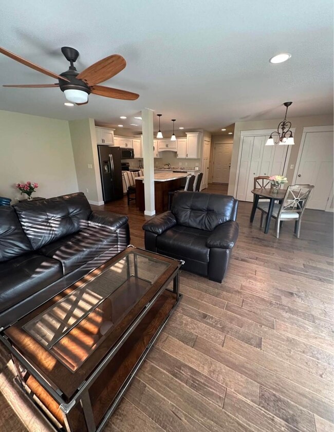 Building Photo - 432 Coronado Cir