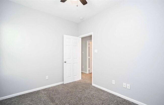 Building Photo - 5101 Southwind St