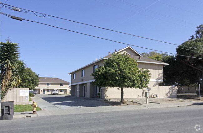 Primary Photo - 775 Elkington Ave