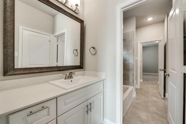Building Photo - 17542 Bottlebrush Dr