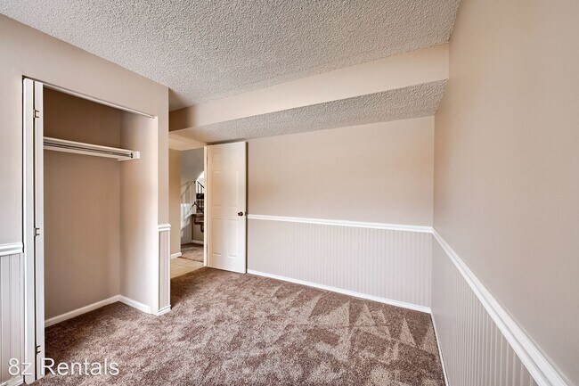 Building Photo - 3 br, 1.5 bath House - 10011 Clay Street