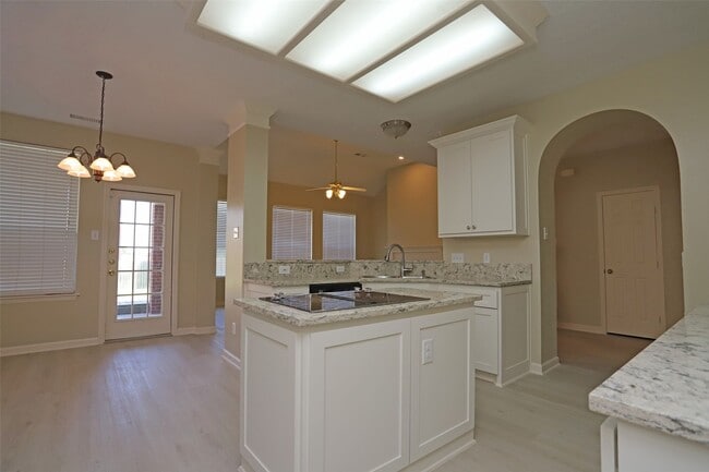 Building Photo - 7534 Orchard Hills Ln