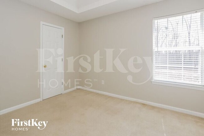 Building Photo - 245 Capeton Ct