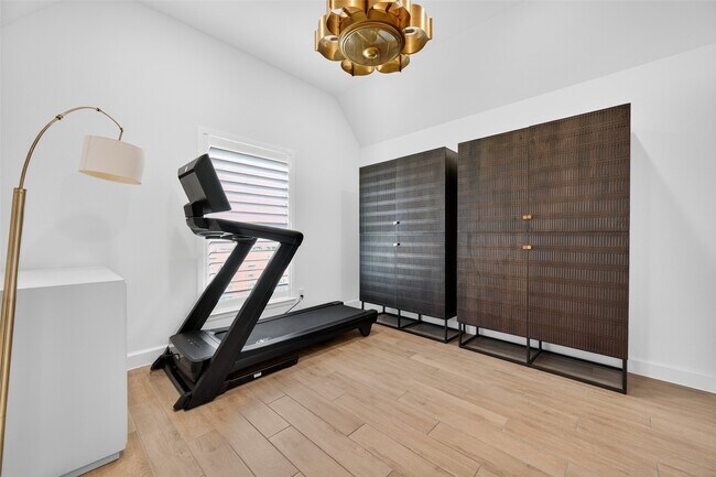 Building Photo - 19302 Seabiscuit Stable Trl