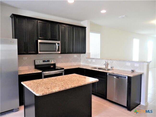 Building Photo - 334 Mistflower