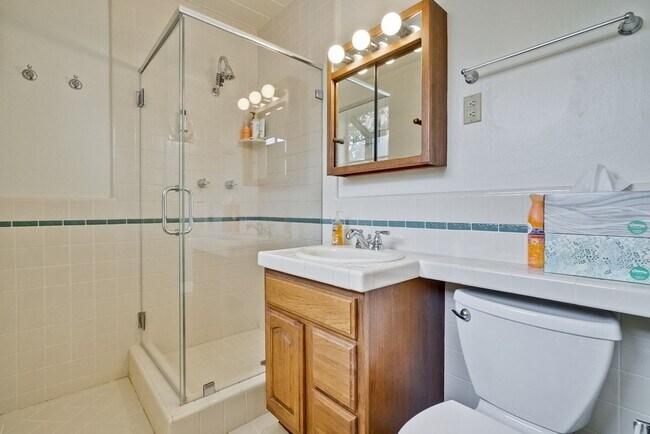 Building Photo - Updated 4 bed 2 bath Atrium Eichler in Pal...