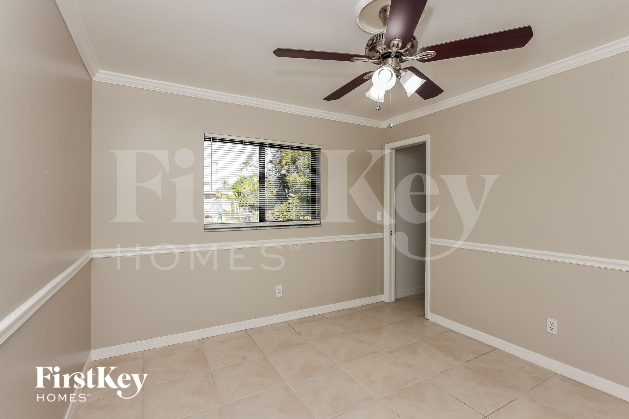 Building Photo - 241 SW 32nd Terrace