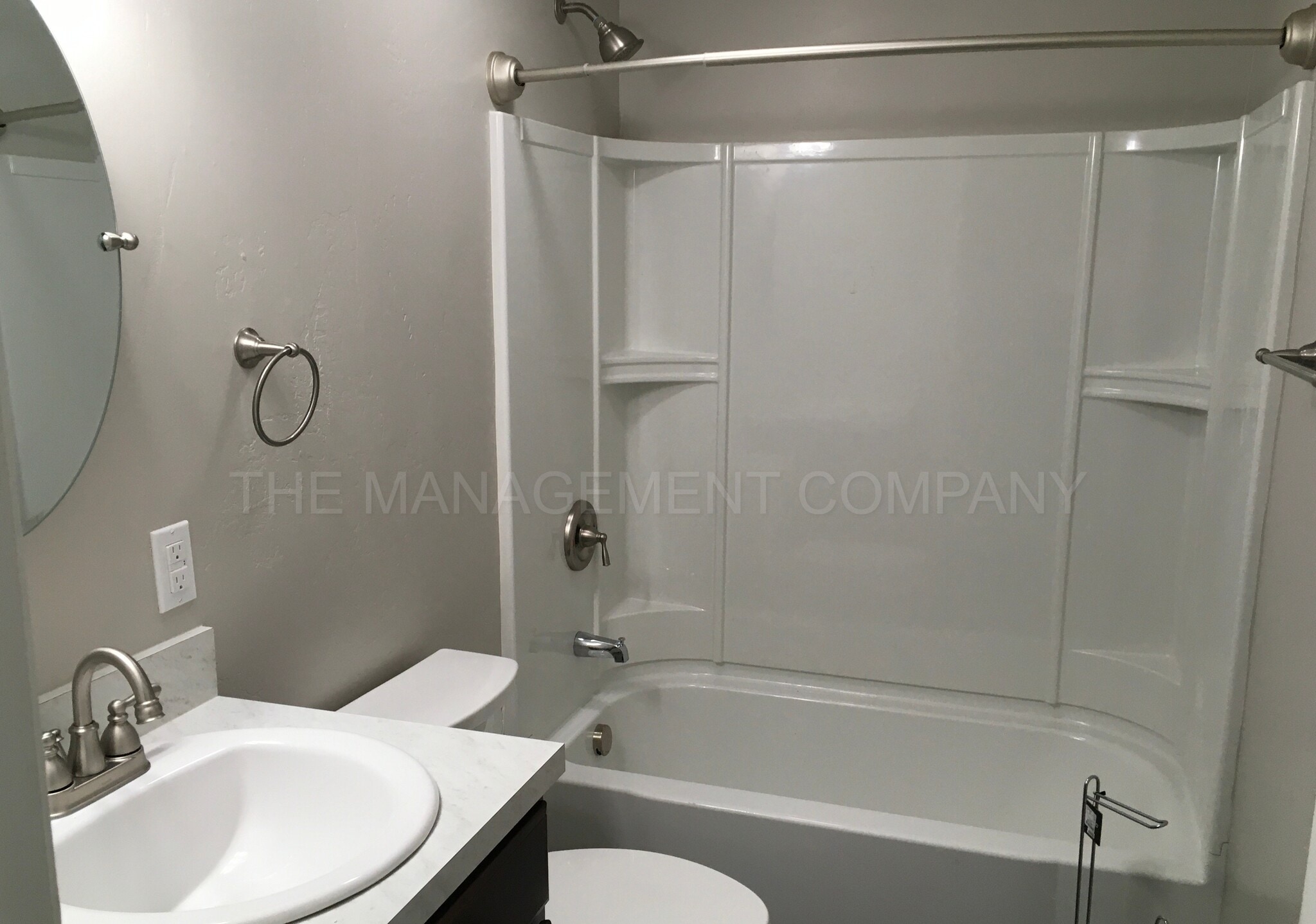 Building Photo - 1949 Alta Dr