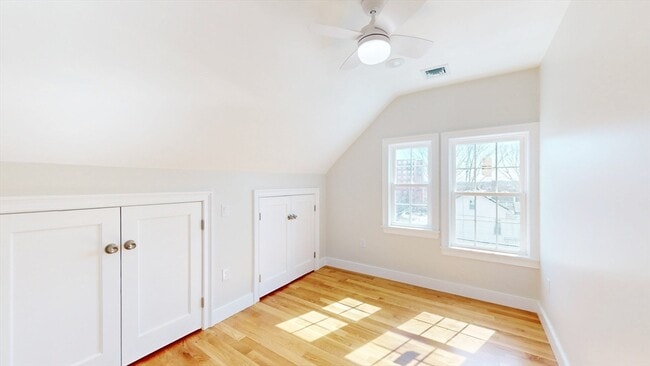 Building Photo - 48 Rockwell St