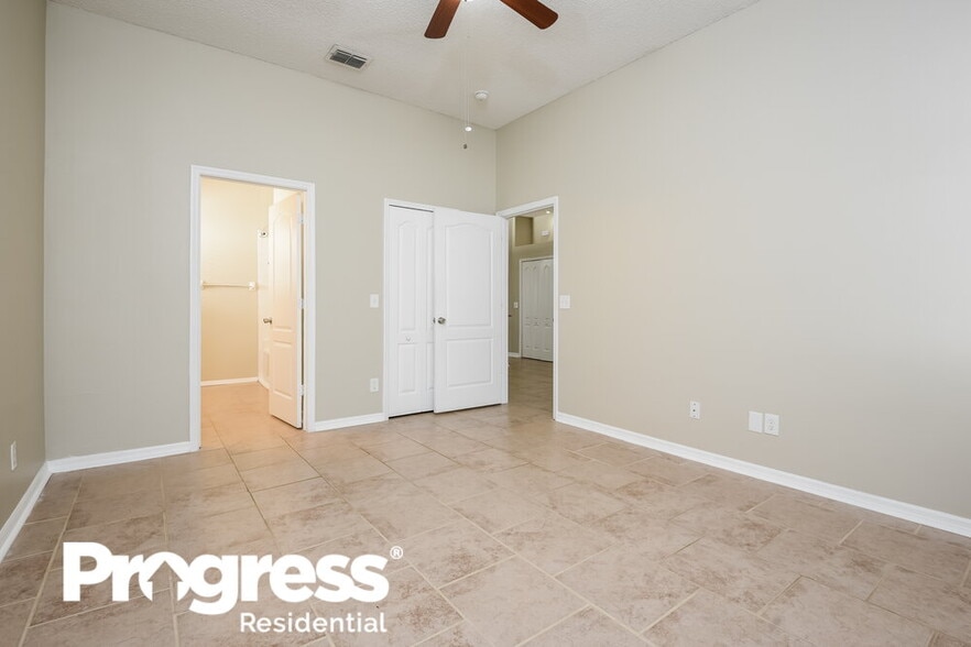 Building Photo - 12712 Woodbury Glen Dr
